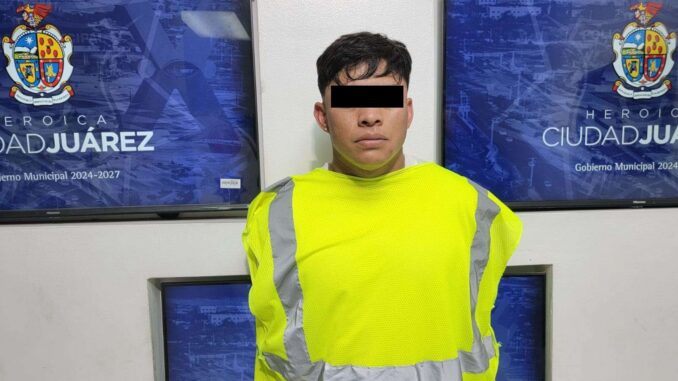 Roba con violencia a chofer de plataforma; lo detienen