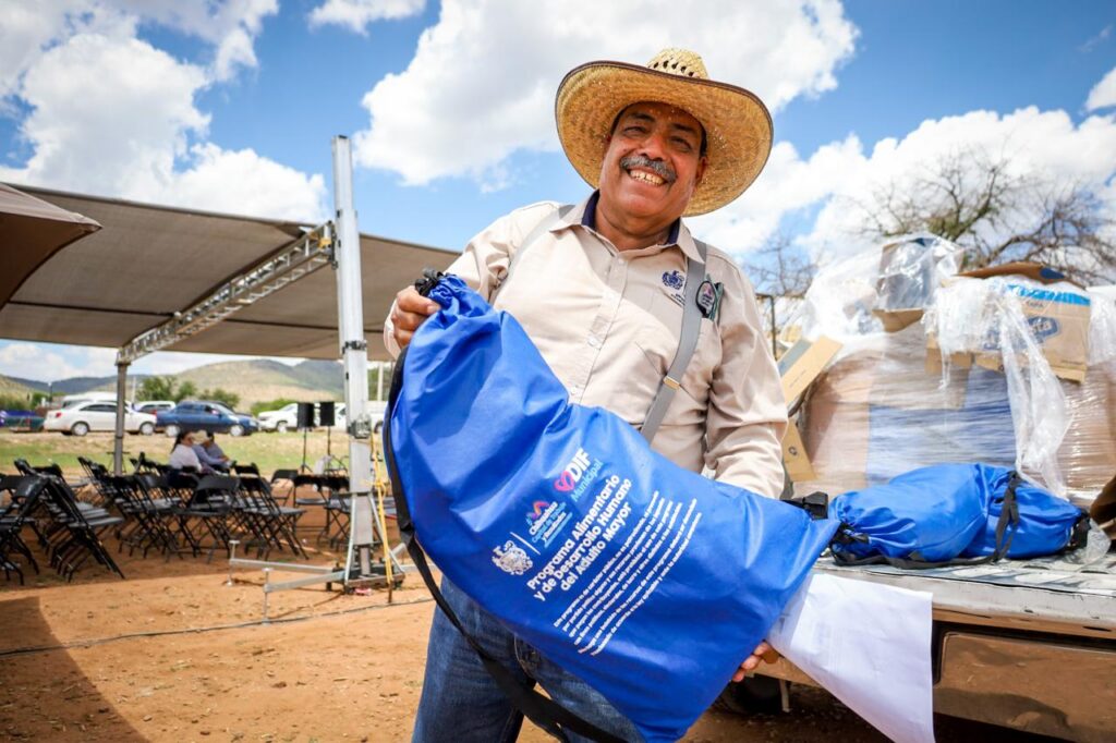 Fortalece DIF Municipal la atención alimentaria con más de 25 mil 900 paquetes entregados
