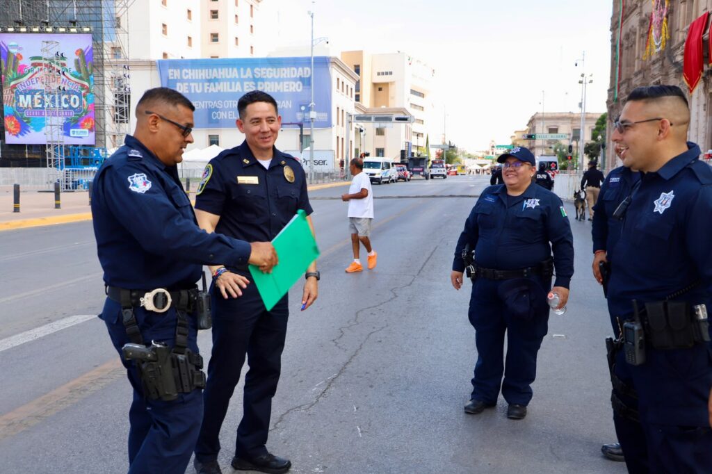 Verifican Policía Municipal y otras corporaciones la seguridad en el Centro por Festejos Patrios