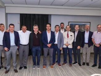 Se reúne César Jáuregui con integrantes de CAPRIN Chihuahua