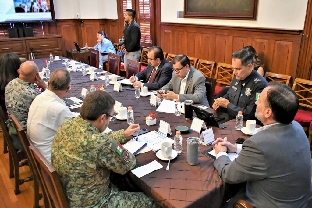Evalúan autoridades resultados de operativos en Mesa Estatal de Construcción de Paz