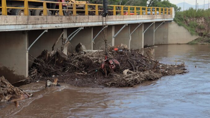 Estado supervisa zonas susceptibles de afectación por lluvias en Casas Grandes