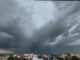 Se mantiene pronóstico de lluvias de hasta 75 mm acompañadas de actividad eléctrica, viento y granizo