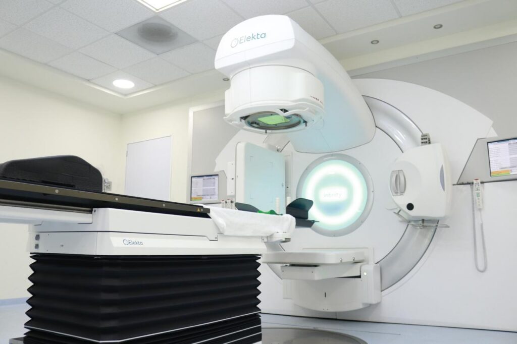 Brinda Estado más de 2 mil sesiones de radioterapia con acelerador lineal a pacientes con cáncer de mama