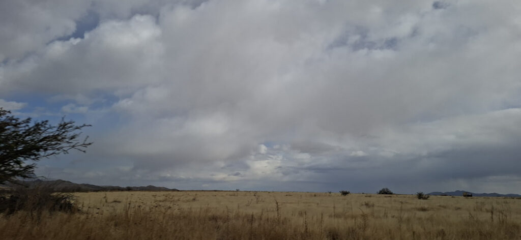 Pronostican lluvias y fuertes vientos durante inicio de semana