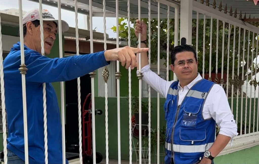 Rafa Loera suma otro recorrido de 12 horas; dialoga con vecinos de Quintas Carolinas