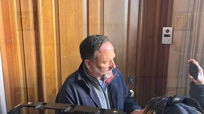 De la Peña revira acusaciones de nepotismo y apunta al ámbito federal