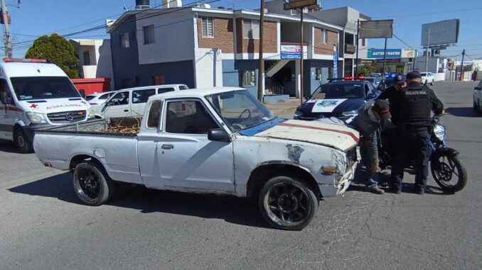 Conductor omite alto en la avenida Mirador y embiste a motociclista