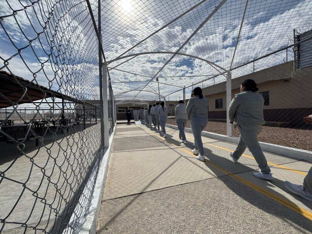 Trasladan  a 378 mujeres internas al nuevo Cereso Femenil No. 2 en Ciudad Juárez