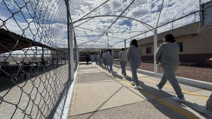 Trasladan  a 378 mujeres internas al nuevo Cereso Femenil No. 2 en Ciudad Juárez