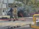 Choque en estacionamiento bancario provoca incendio de generador en avenida Universidad