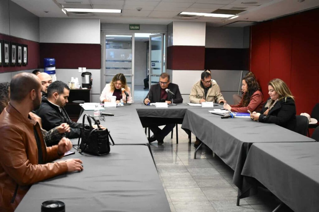 Aprueban dictamen que amplía el Fundo Legal de Valle del Rosario y el fortalecimiento de recursos para secciones municipales