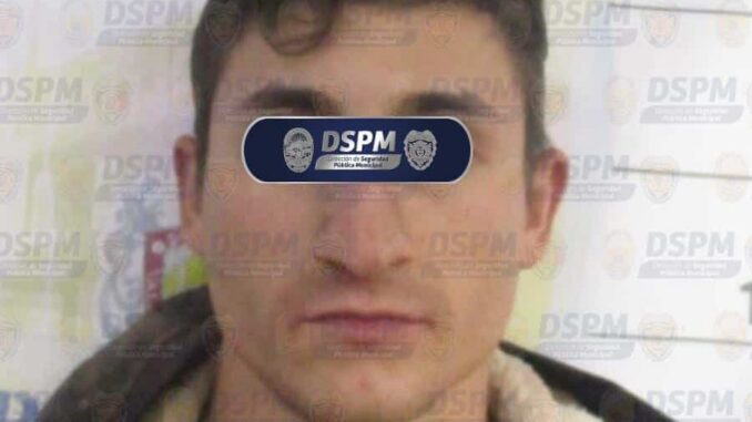 Detienen en Valle Dorado a joven en poder de una Uzi y 29 cartuchos útiles