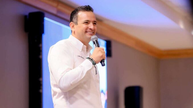 Obtiene Marco Bonilla primer lugar nacional en trabajo y desempeño