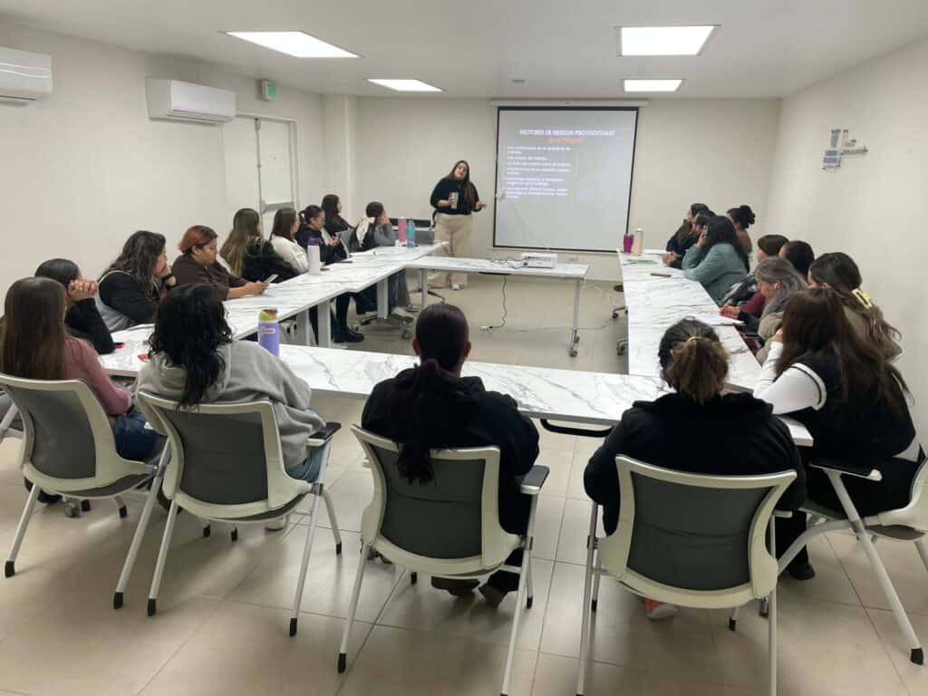 Imparten en CEJUM Occidente plática NOM 035 y violencia laboral