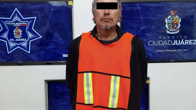 Detienen a hombre por usar placas sobrepuestas tras persecución en la Tecnológico