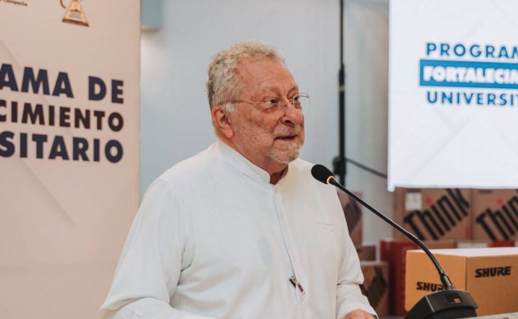 Vinculan a proceso a José Alberto Abud, exrector de la UACam