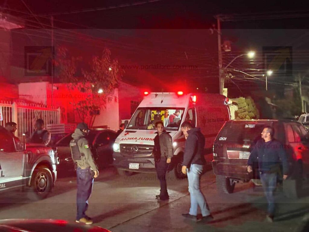 Hombre herido de bala es auxiliado por Cruz Roja en la colonia Ampliación Proletaria