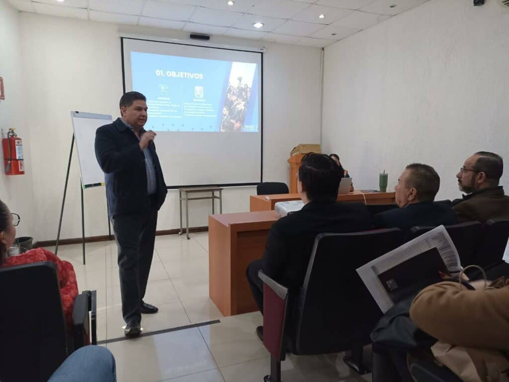 Sostienen encuentro Fiscalía de Distrito Zona Centro y abogados para conocer reingeniería de procesos