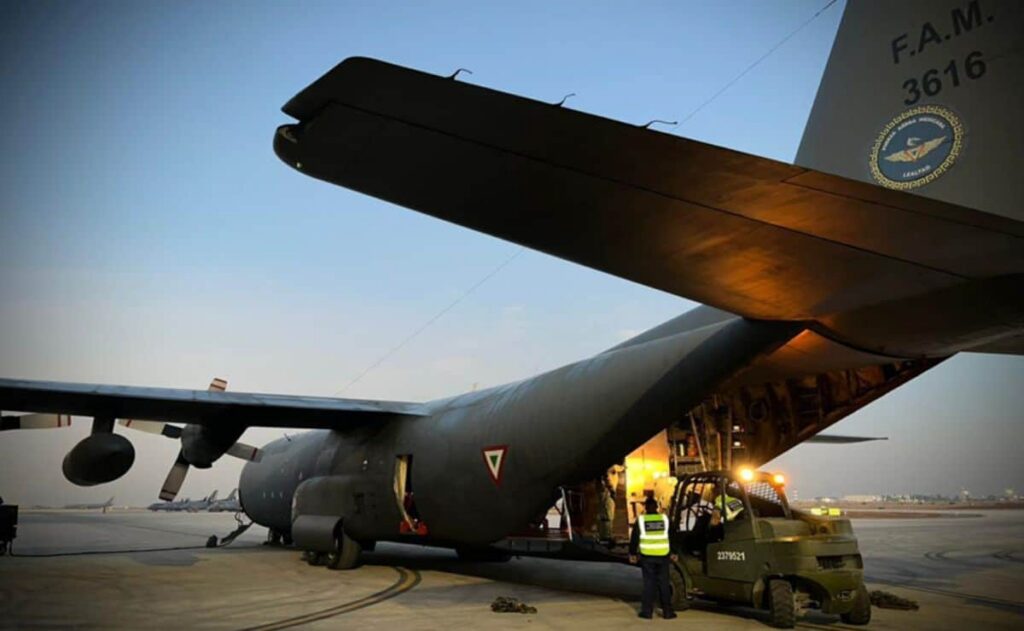 Defensa realiza tercer vuelo de ayuda humanitaria a Jamaica