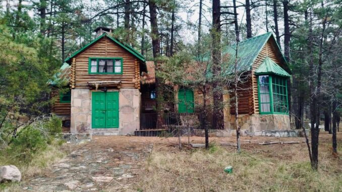 Asegura Fiscalía Anticorrupción inmueble a  Corral en zona exclusiva de la Sierra Tarahumara