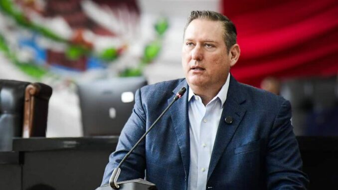 “No es estrategia, es chantaje político”: Olson responde a Alejandro Domínguez