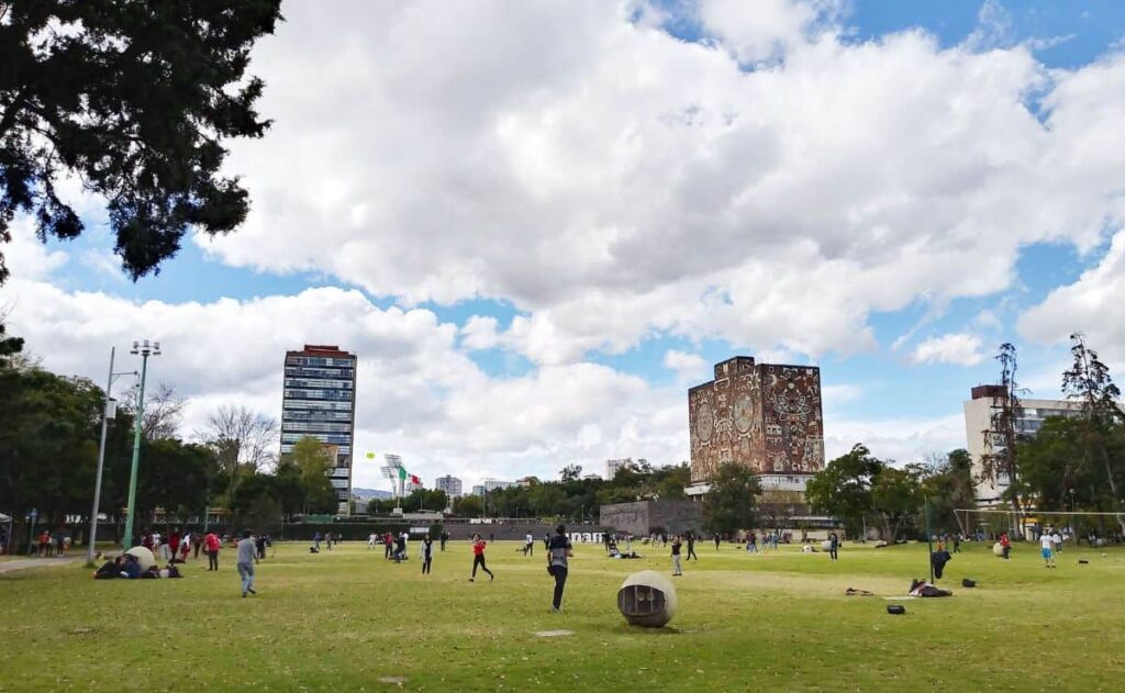 UNAM lanza convocatoria al concurso de selección para licenciatura