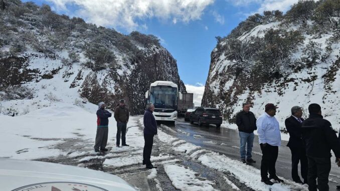 Cierran en ambos sentidos tramo Janos – Agua Prieta por nevada