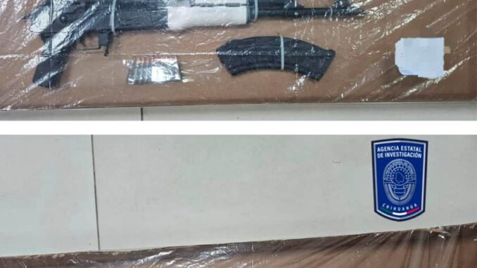 Asegura AEI Zona Centro vehículo y armas de fuego en Aldama