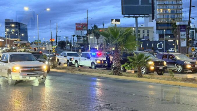 Movilización policiaca en el Periférico de la Juventud termina en confusión: no era secuestro, los llevaban al anexo