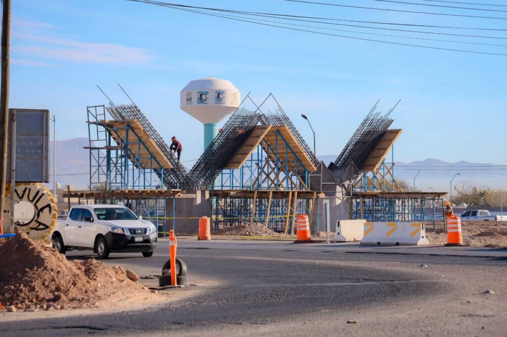 Supervisa Marco Bonilla avance del puente en Carretera Aldama y Fuerza Aérea; registra 10% de progreso