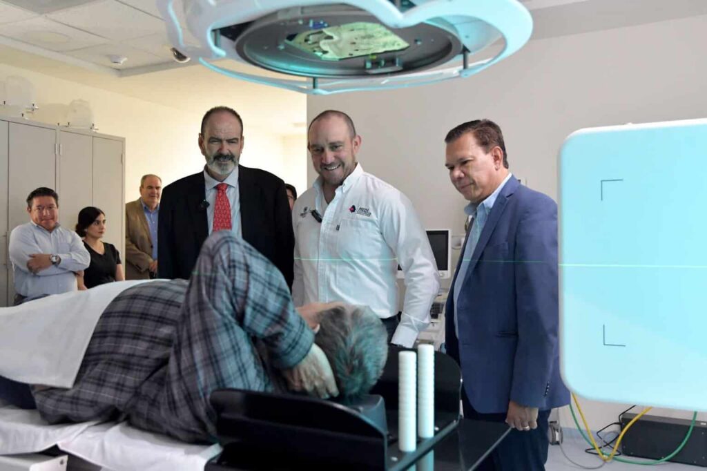 Registra Secretaría de Salud más de 82 mil sesiones de radioterapia otorgadas con acelerador lineal en la actual administración