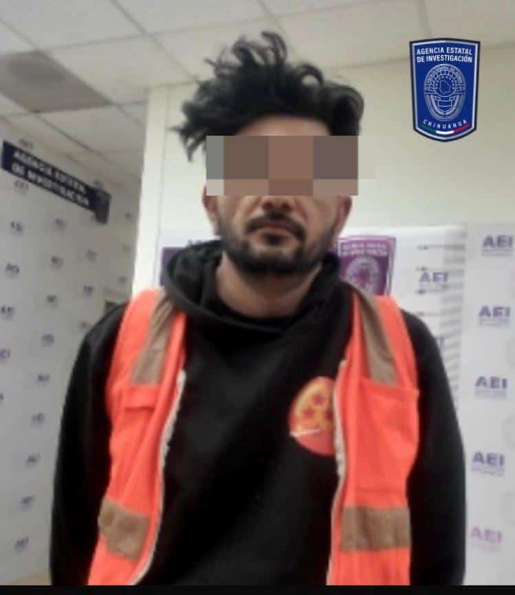 Notifica AEI orden aprehensión contra presunto asaltante de tienda de conveniencia en Cd. Juárez