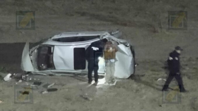 Volcadura en el periférico R. Almada deja un lesionado y cuantiosos daños materiales