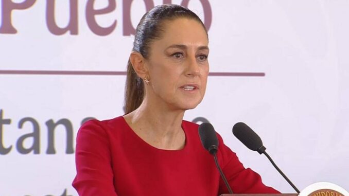 Sheinbaum defiende la no intervención y termina en los hechos protegiendo a Maduro