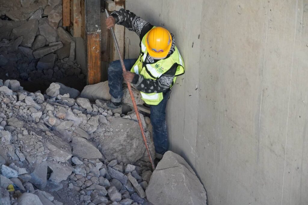 Continúa Municipio sin pausas, trabajos en el puente de Riberas de Sacramento