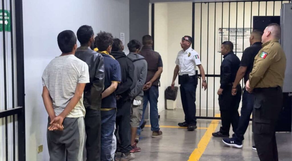 Libera DSPM a 31 detenidos por faltas administrativas para que pasen Navidad con sus familias