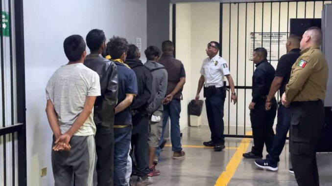 Libera DSPM a 31 detenidos por faltas administrativas para que pasen Navidad con sus familias