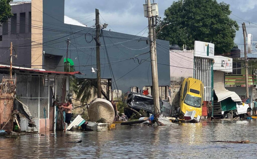 Entre lodo y escombros, la Navidad en Veracruz dos meses después de las inundaciones