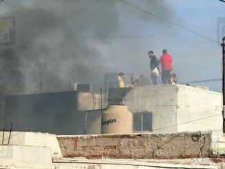 Incendio por pirotecnia moviliza a bomberos