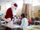 Por quinto año consecutivo, Olson lleva a “Santa” al Hospital Infantil de Chihuahua