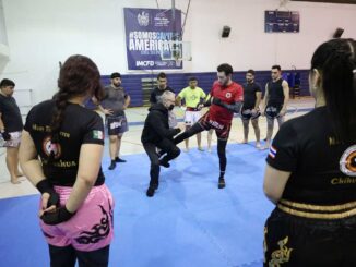 Embajador de Muay Thai imparte seminario a atletas de Chihuahua Capital