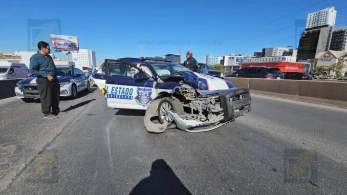 Choca agente de la policía vial en el Juventud; queda lesionada