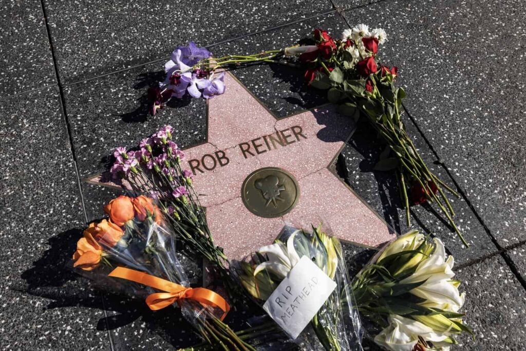 Hijo de Rob Reiner comparece por primera vez en tribunal de EE.UU. tras asesinatos