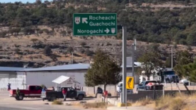 Encontronazo en tramo Guachochi-Rocheachi deja dos jóvenes fallecidas y un herido