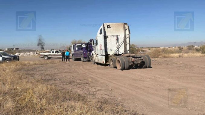 Tractocamión robado en Juárez es recuperado por policías municipales