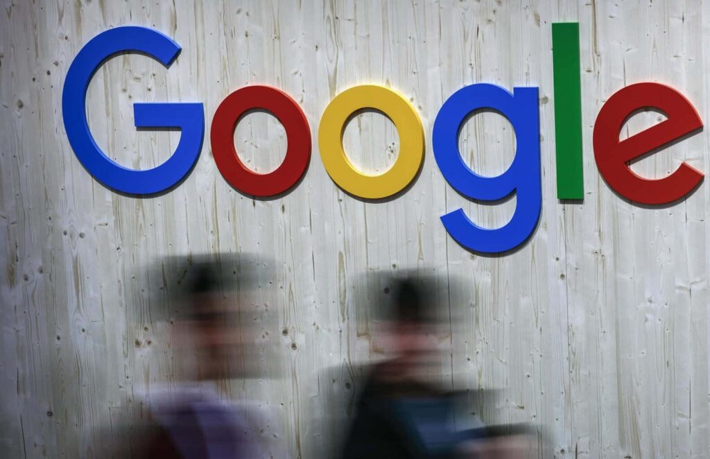 Disney acusa a Google de usar la IA para infringir los derechos de autor de imágenes