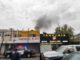 Incendio en departamento sobre restaurante de pollos deja dos personas lesionadas