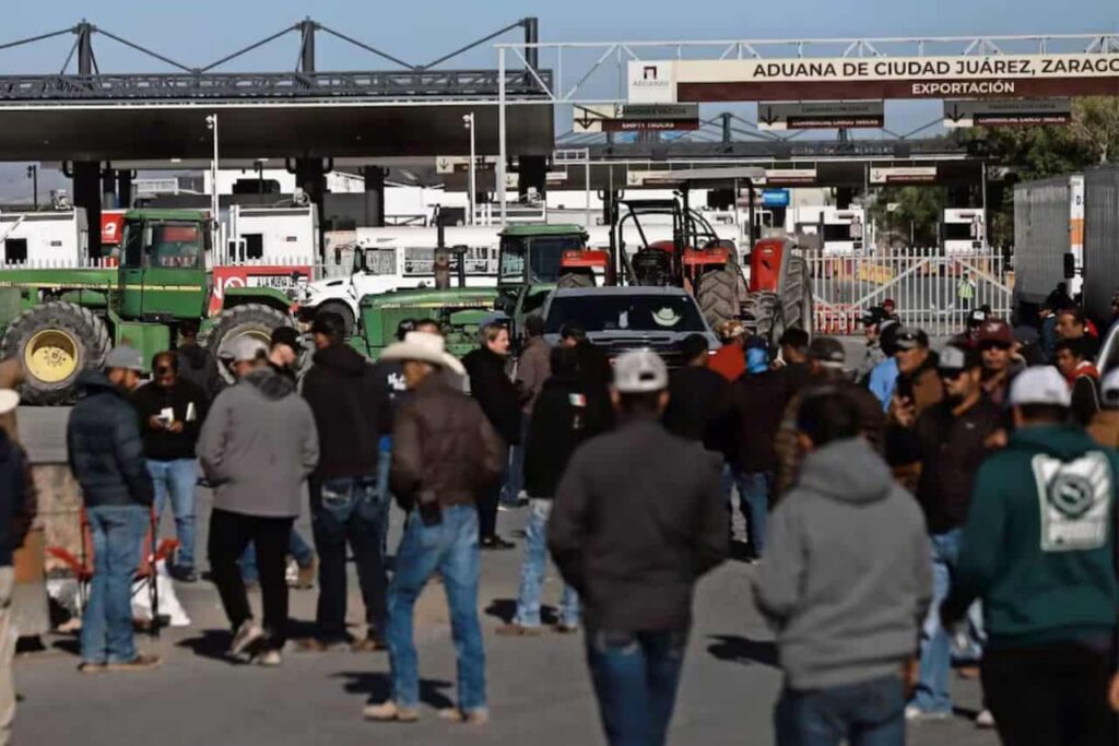Productores paralizan cruces y ferrovías en Chihuahua en protesta por la nueva Ley de Aguas