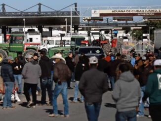 Productores paralizan cruces y ferrovías en Chihuahua en protesta por la nueva Ley de Aguas